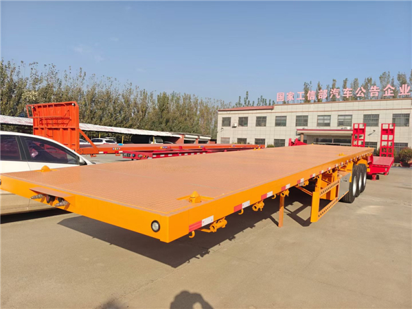 Flatbed transport semi-trailer
