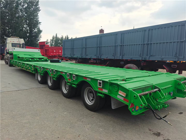 Low-bed semi-trailer