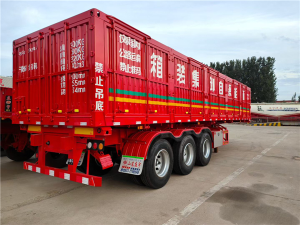 Self dumping container